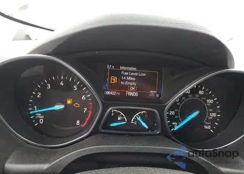 2017 Ford Escape Titanium z USA, uszkodzony, nr VIN 1FMCU0J90HUD57757